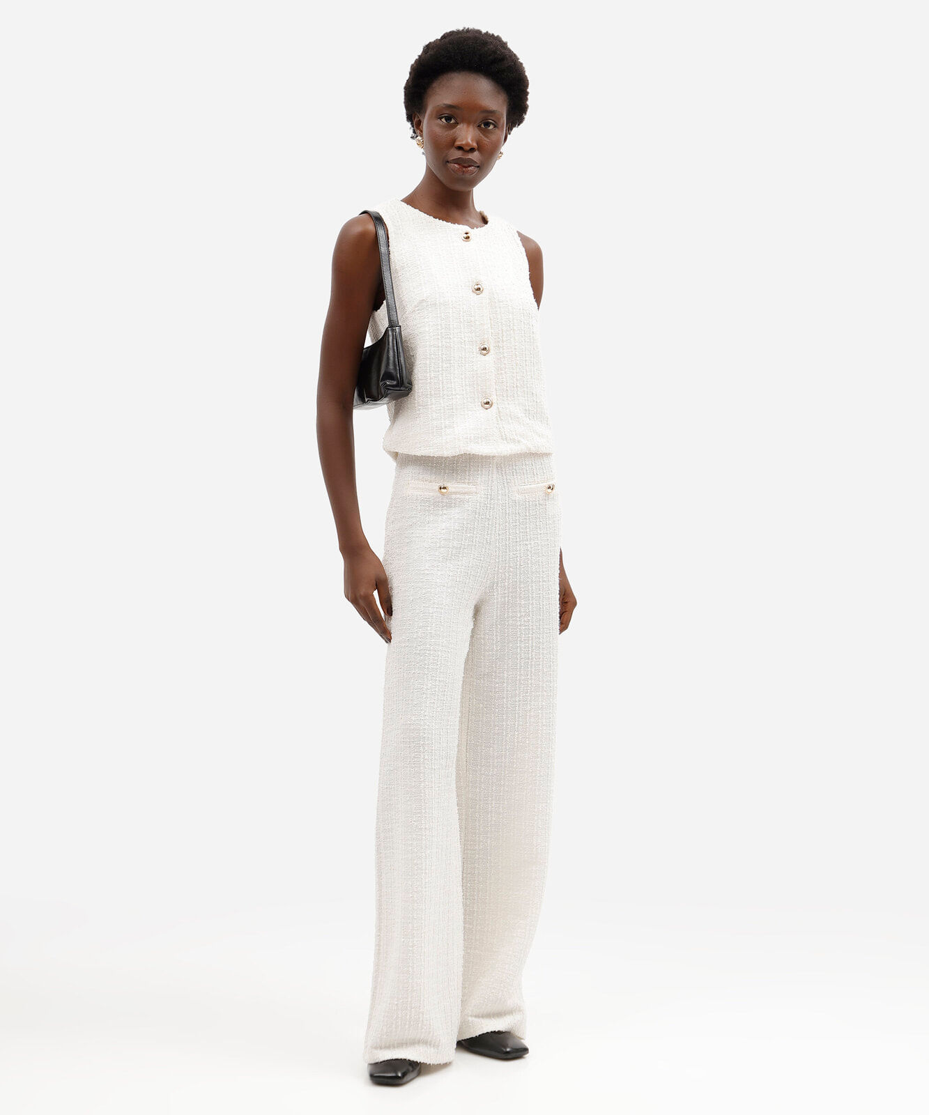 colete feminino de alfaiataria em tweed decote redondo off white