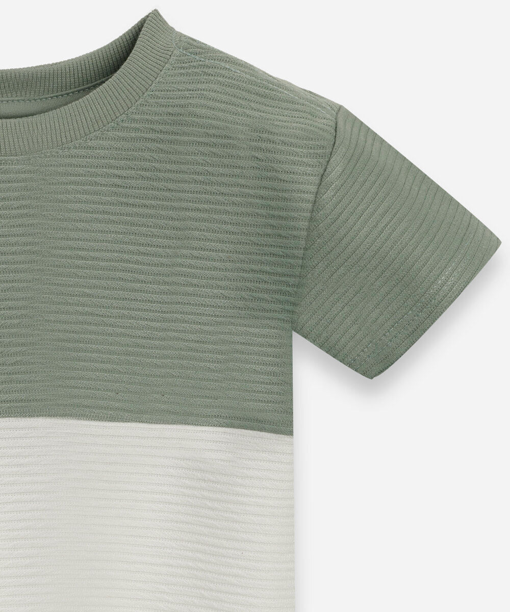 camiseta infantil texturizada bicolor verde