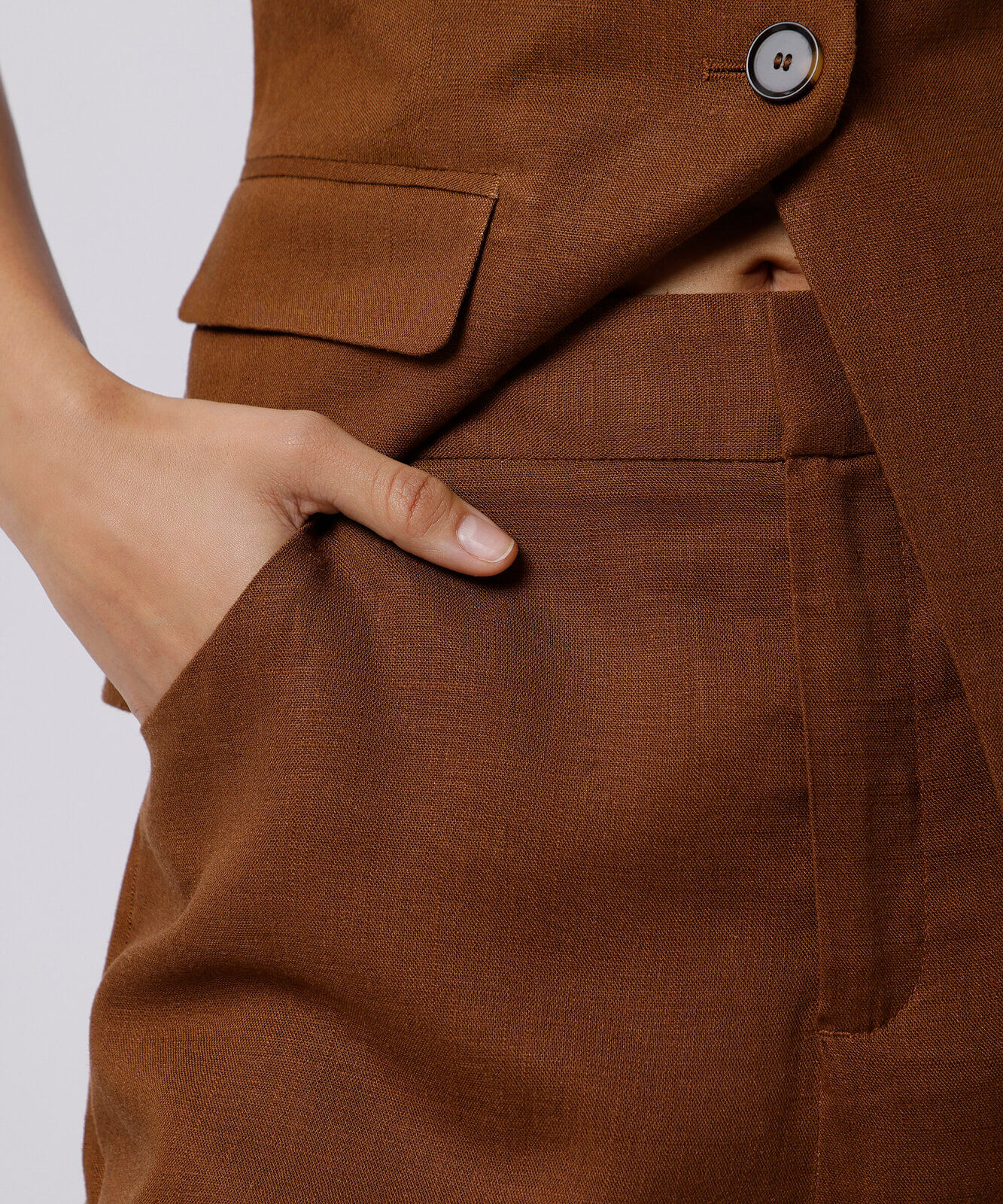 calça feminina de alfaiataria com linho mindset  marrom