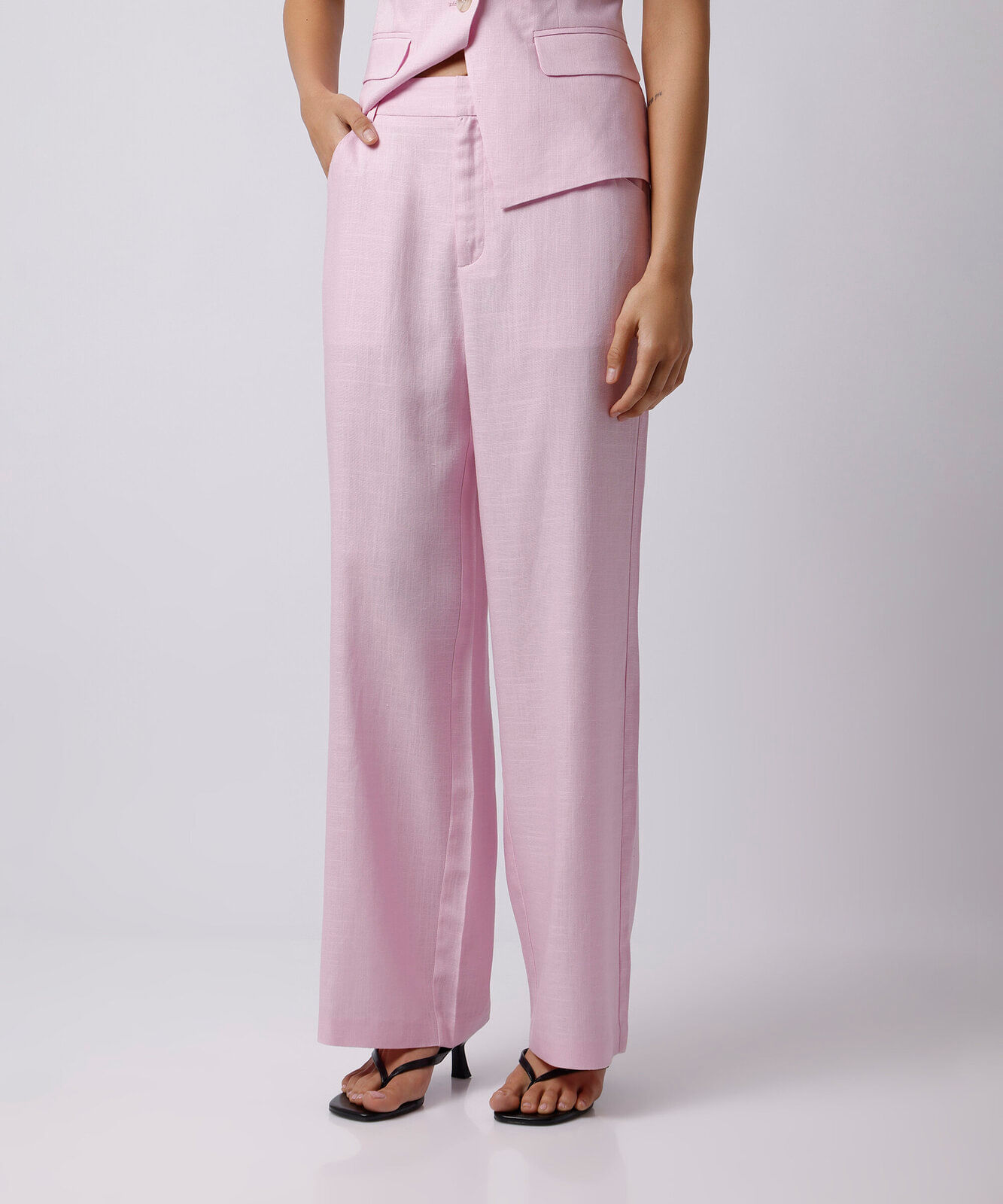 calça feminina de alfaiataria com linho mindset rosa