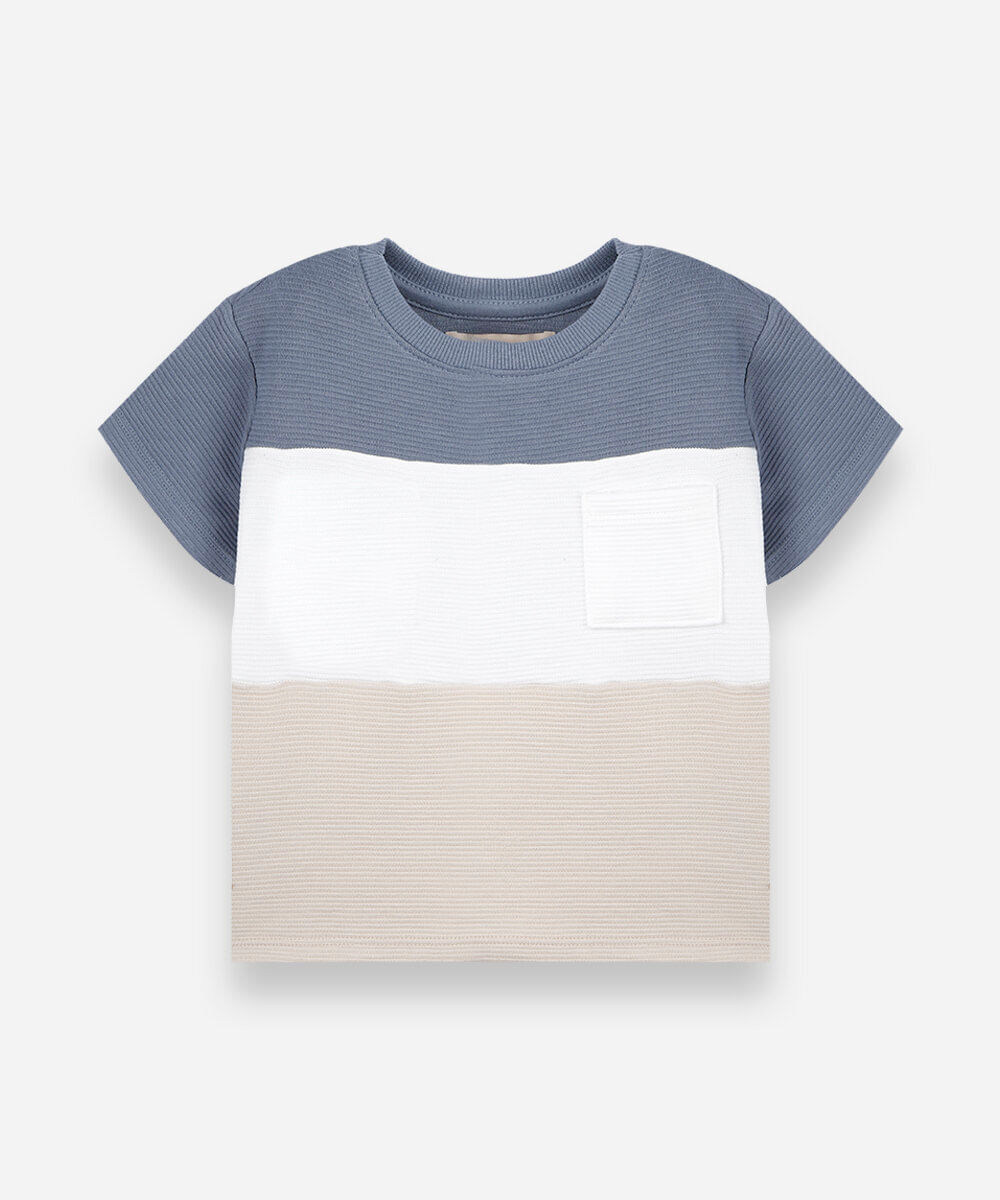 camiseta infantil de algodão com recortes e bolso texturizada colorida