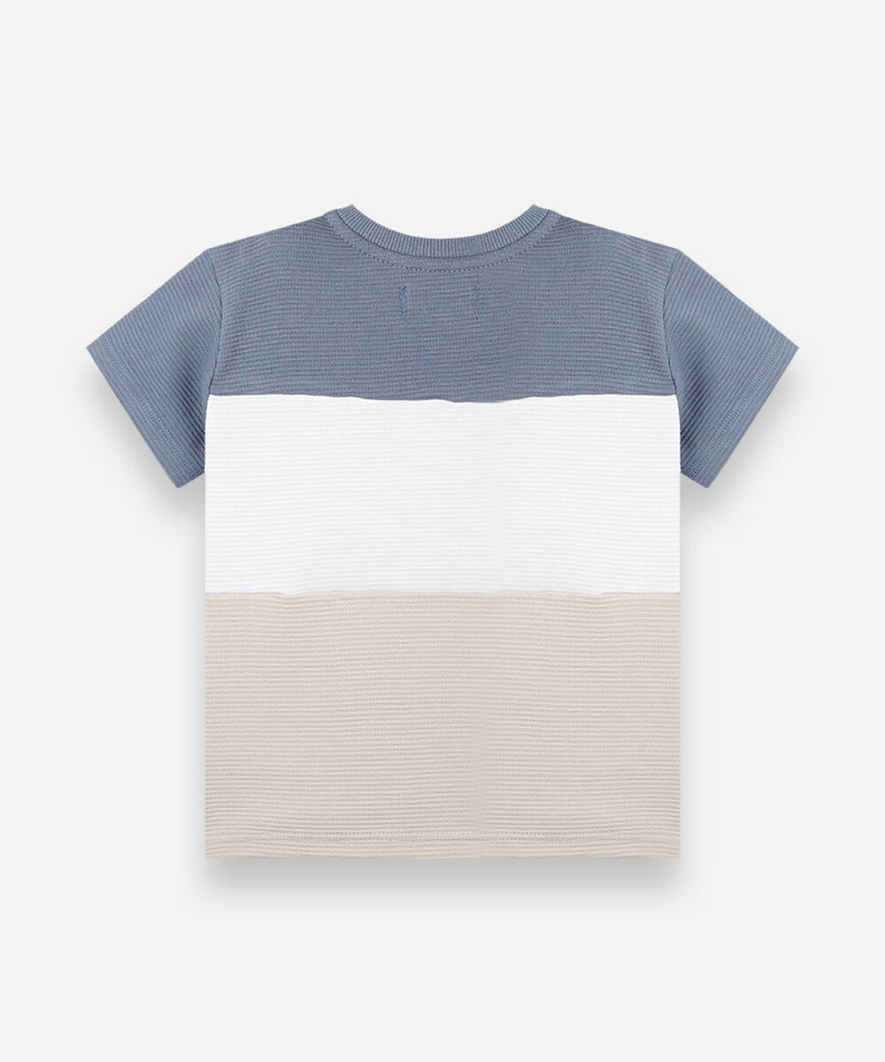 camiseta infantil de algodão com recortes e bolso texturizada colorida