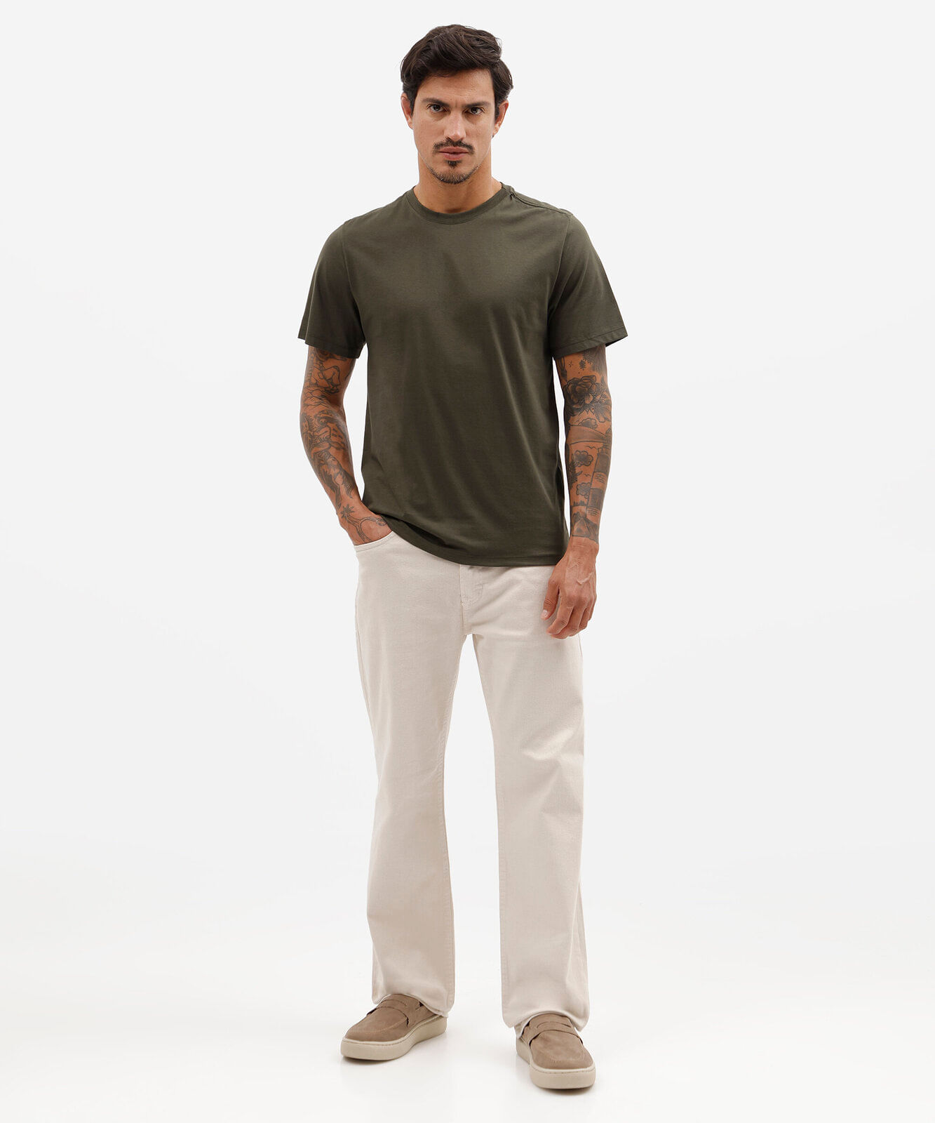 camiseta masculina básica comfort de malha verde