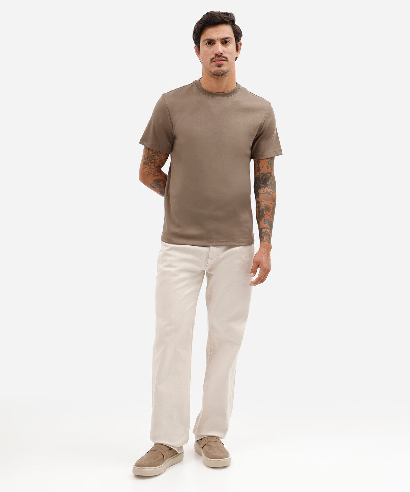 camiseta slim fit masculina de algodão peruano manga curta bege