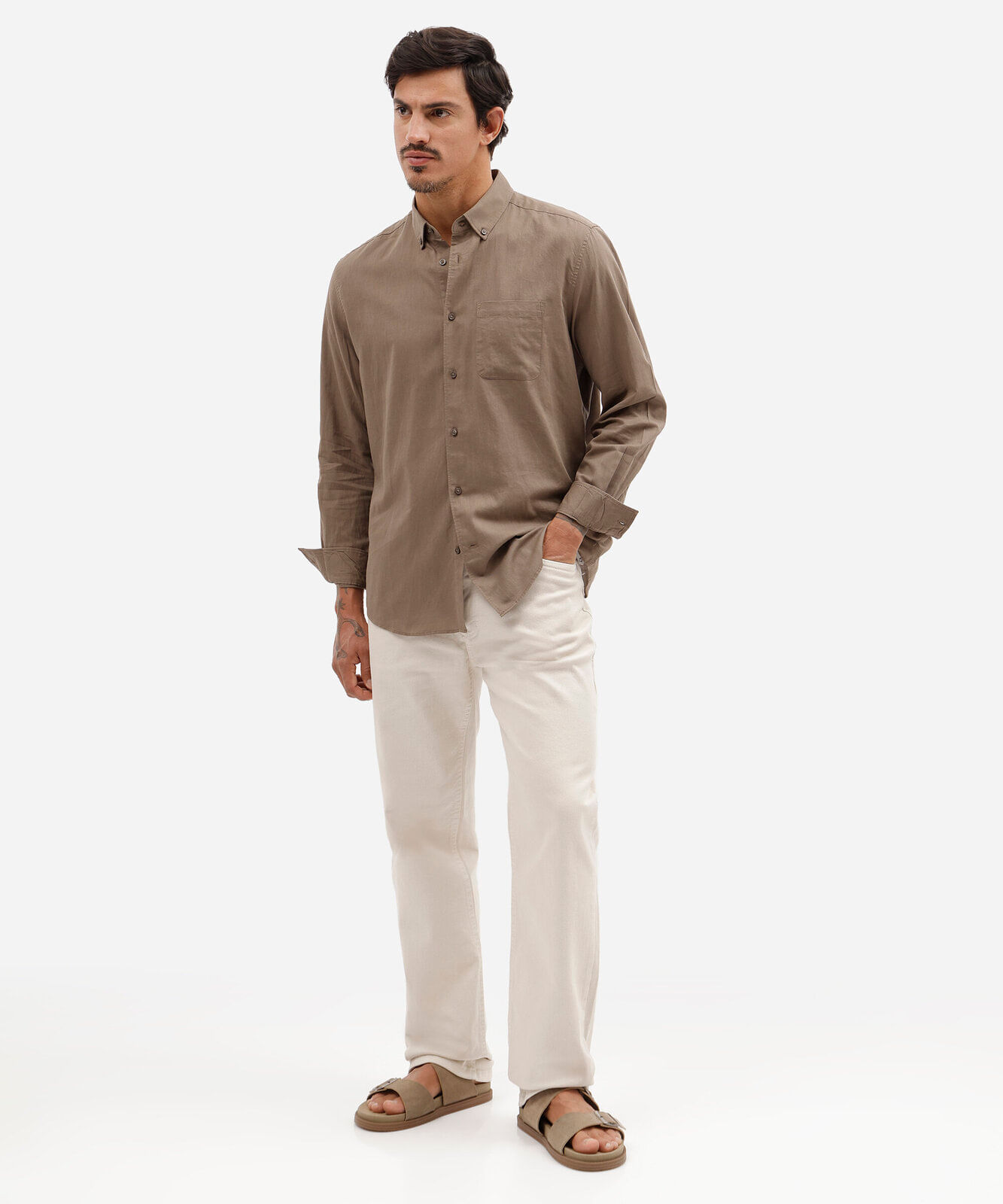 camisa masculina de algodão manga longa com bolso bege