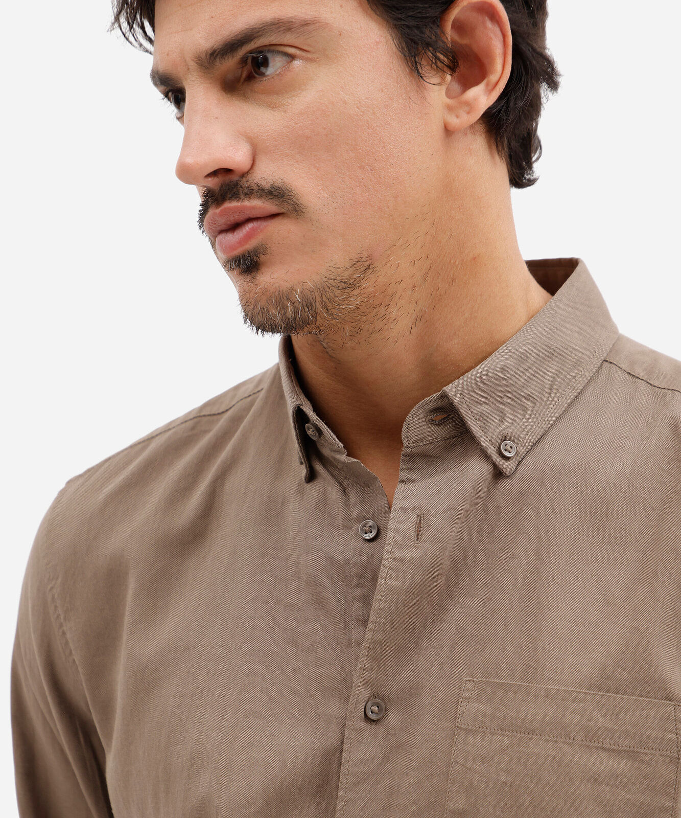 camisa masculina de algodão manga longa com bolso bege