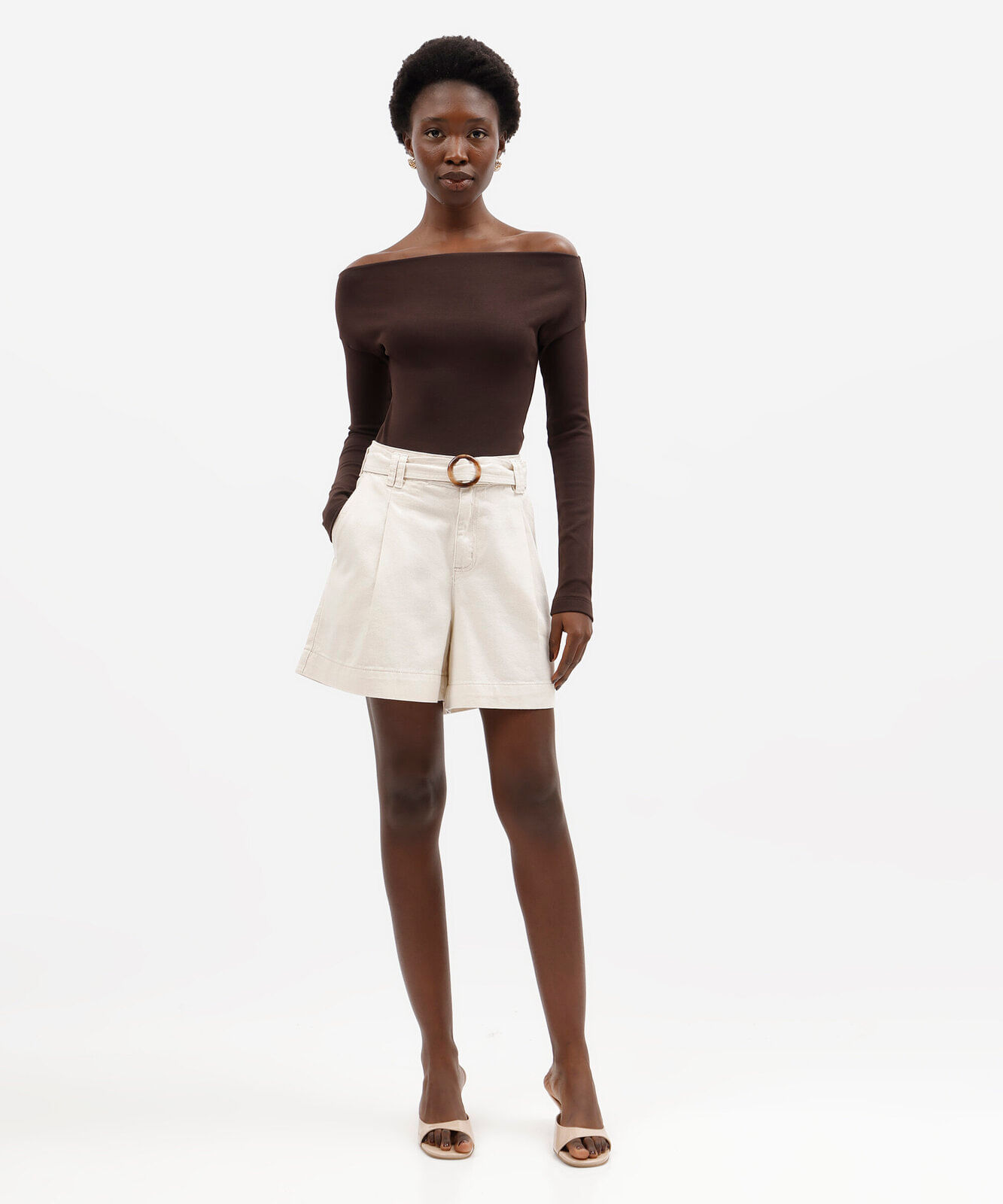 blusa feminina de algodão decote canoa manga longa canelada marrom