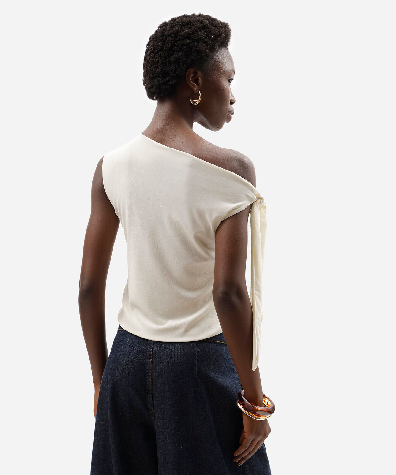 blusa feminina de tule franzida com amarração off white