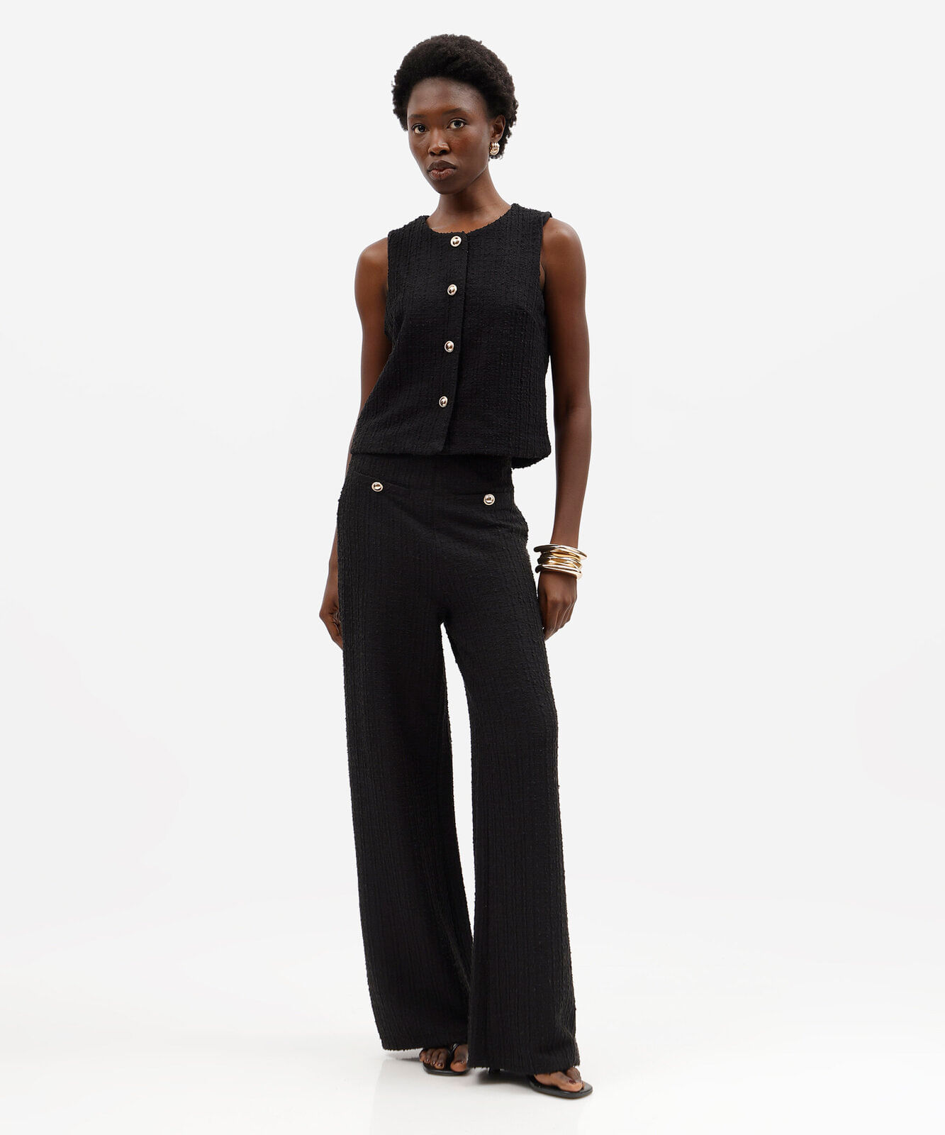 calça reta feminina de alfaiataria em tweed preta