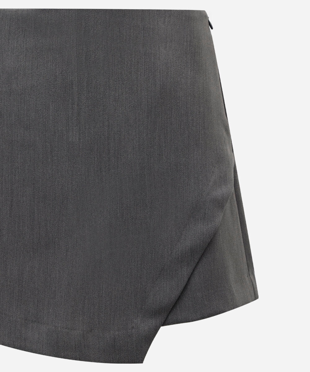 short saia feminino de alfaiataria assimétrico cinza