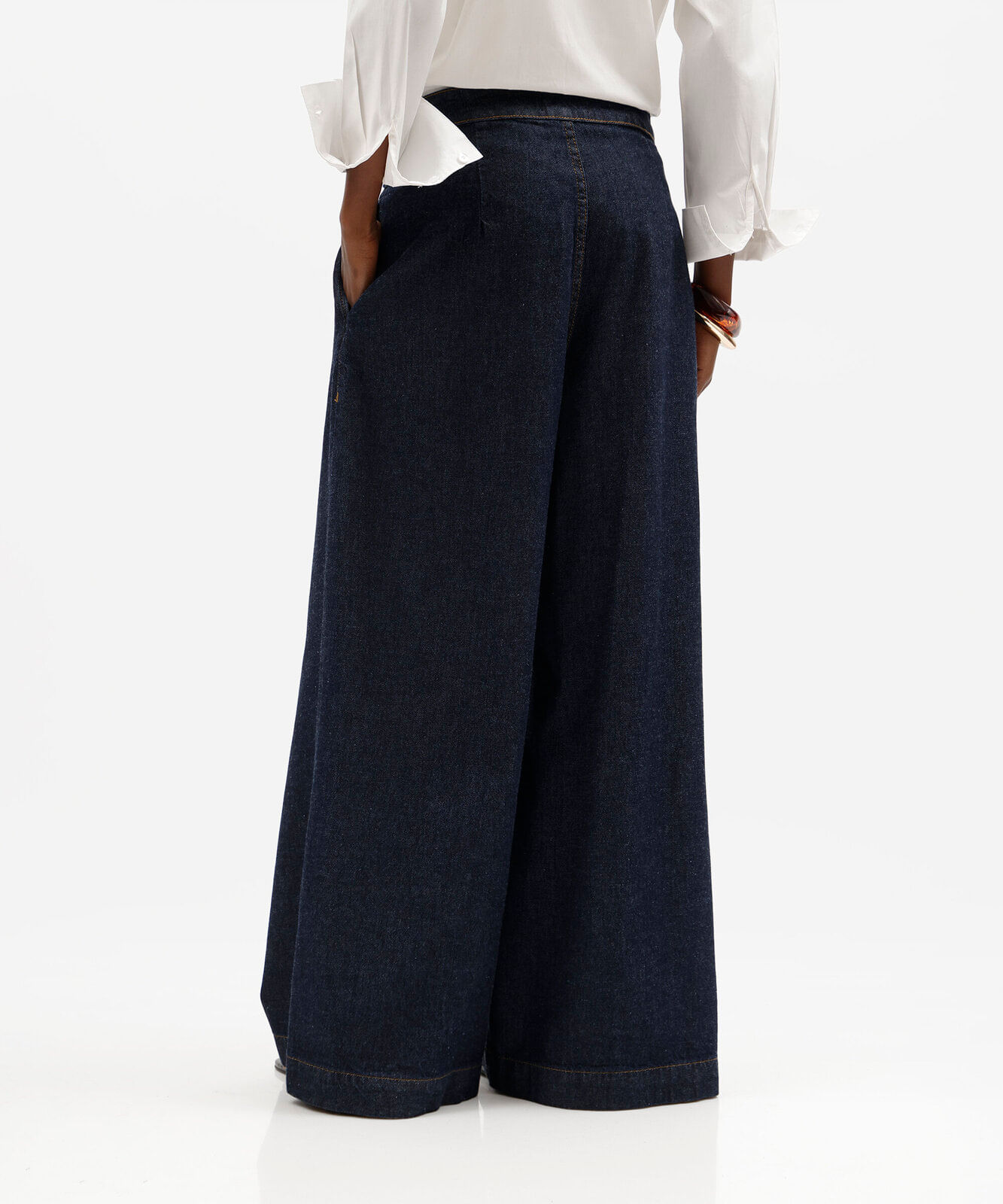 calça pantalona feminina jeans com pregas cintura alta azul