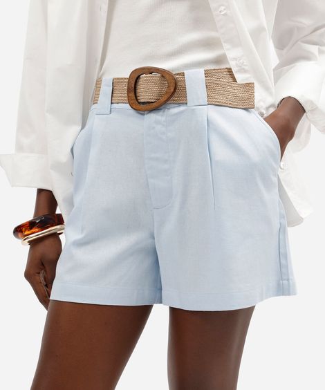 short feminino de alfaiataria com linho e cinto azul