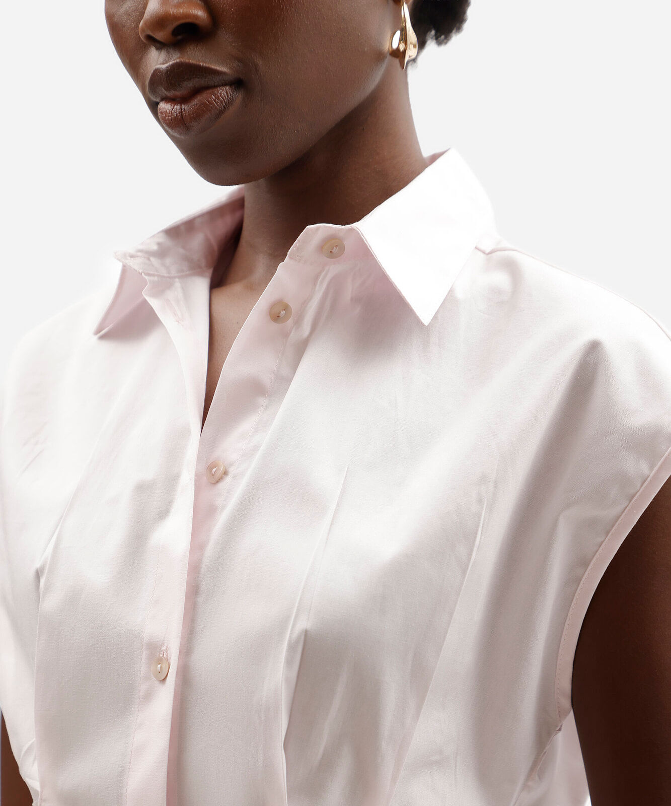 camisa feminina de algodão manga curta com pregas rosa