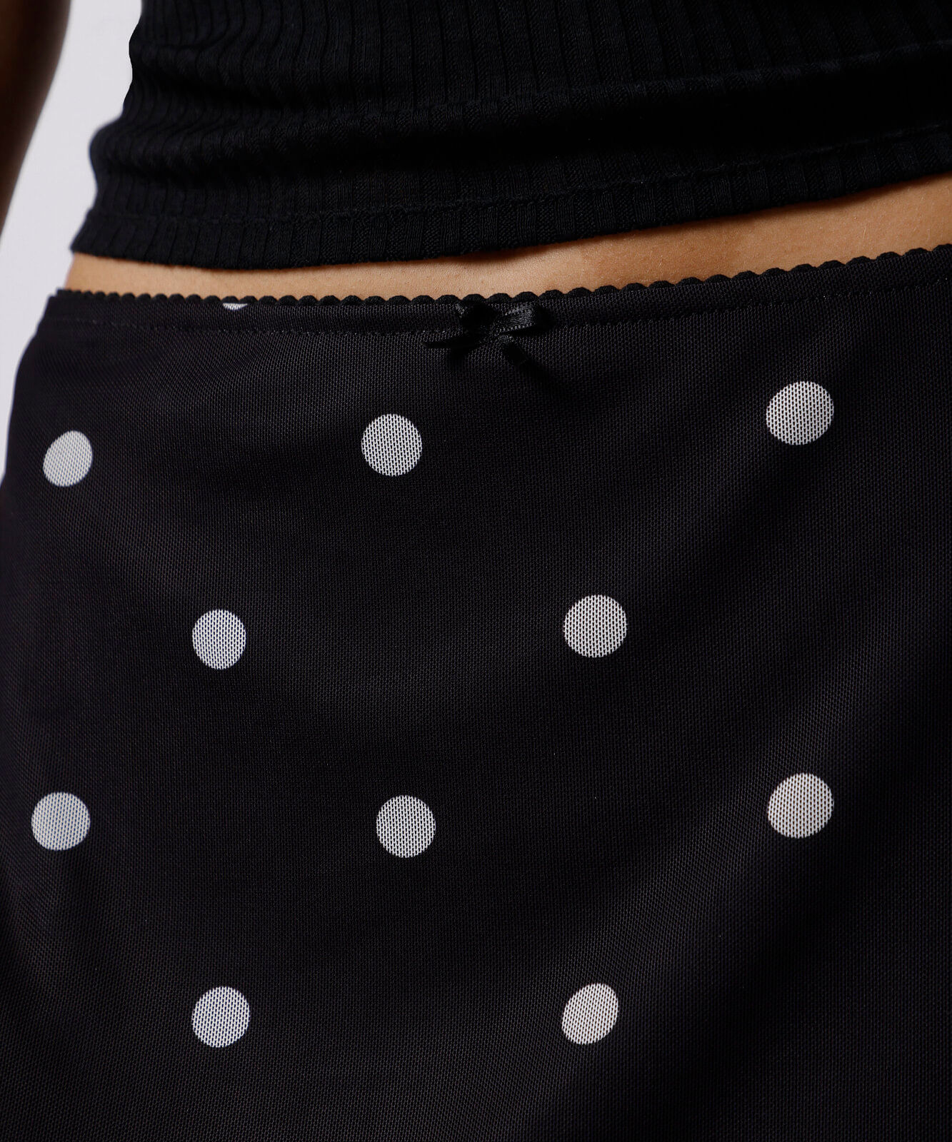 saia midi lápis feminina de tule poá preta