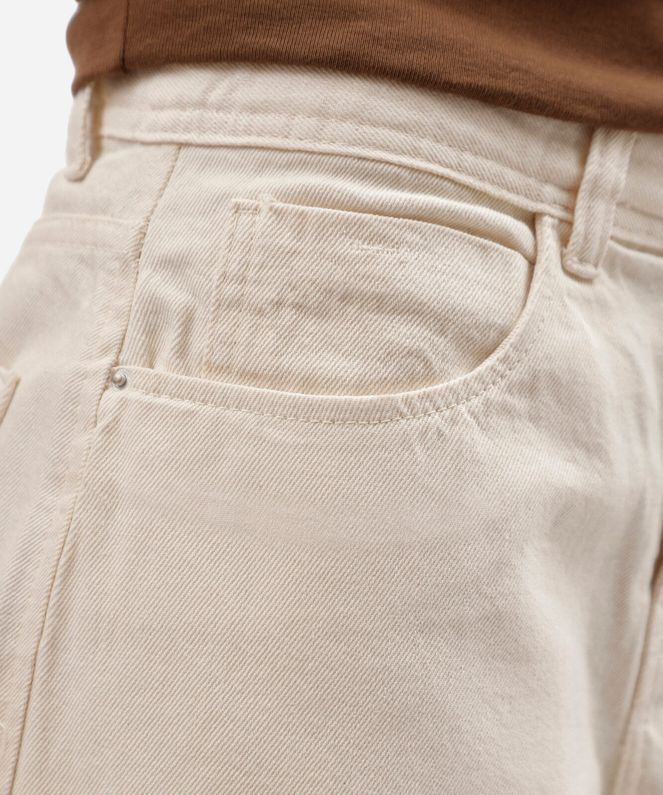 short feminino de sarja cintura alta bege