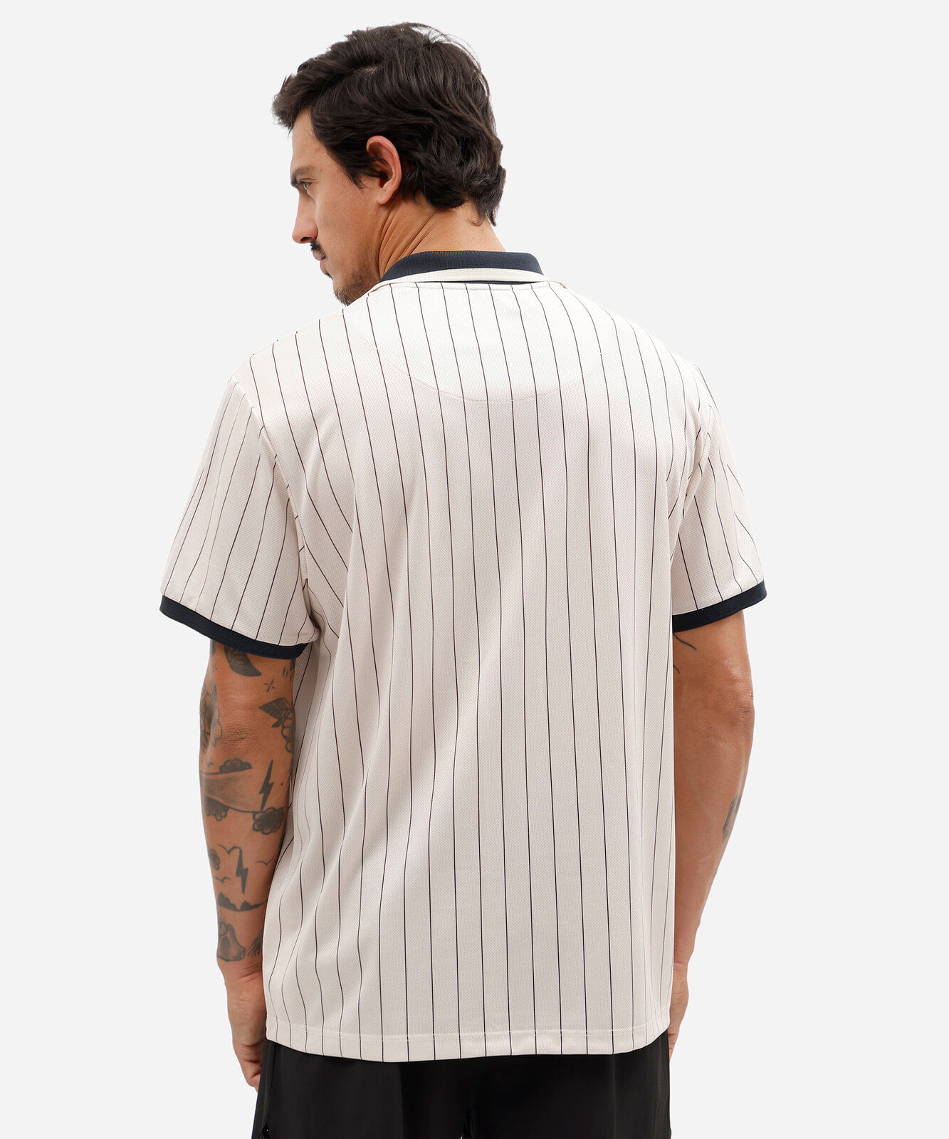 polo oversized esportiva masculina manga curta listrada bege