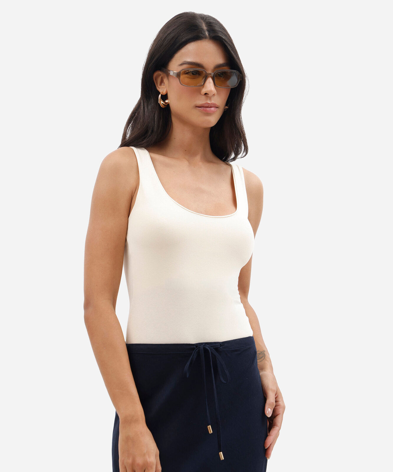 body feminino de algodão decote redondo canelado bege
