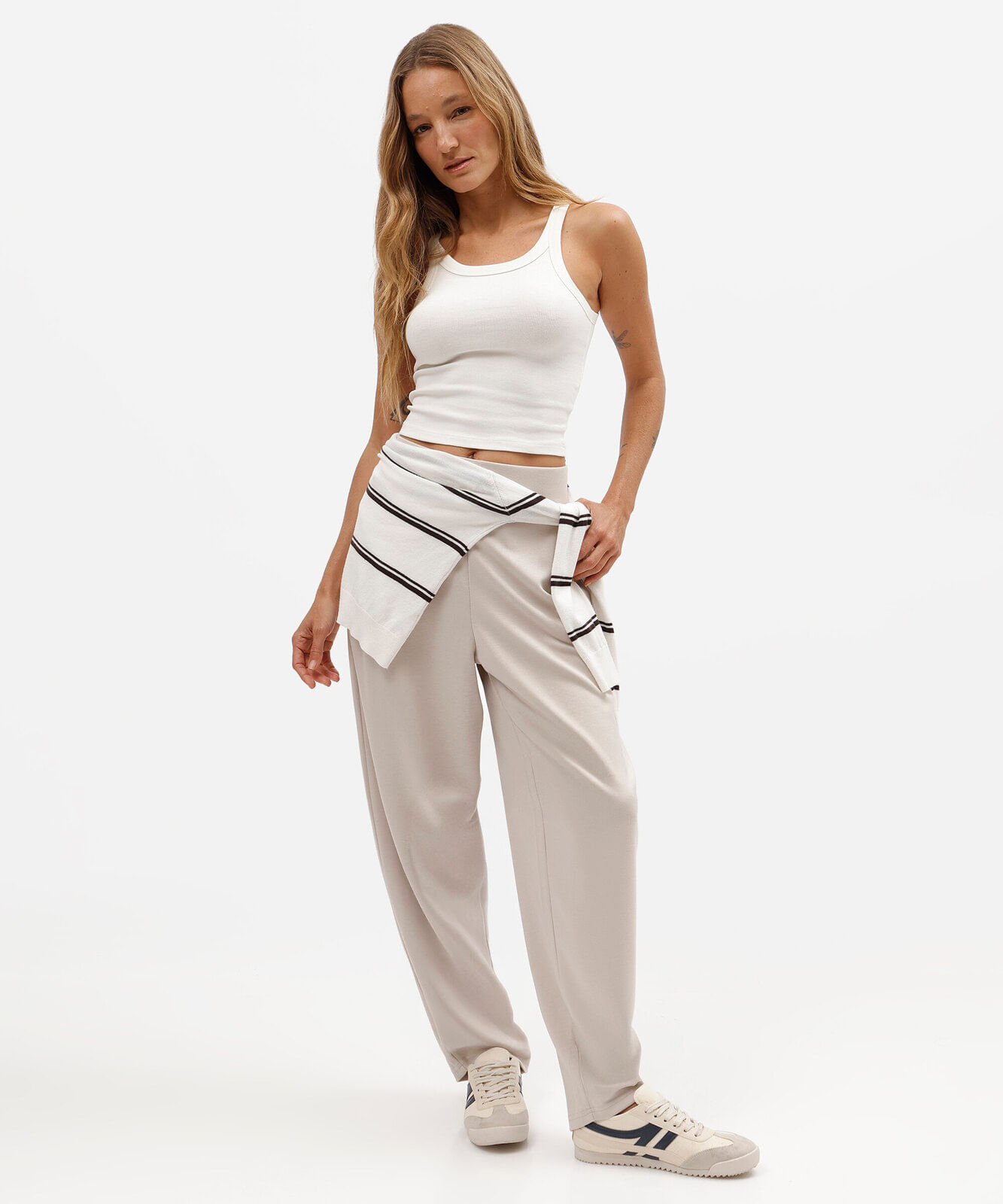 regata feminina de algodão canelada básica off white