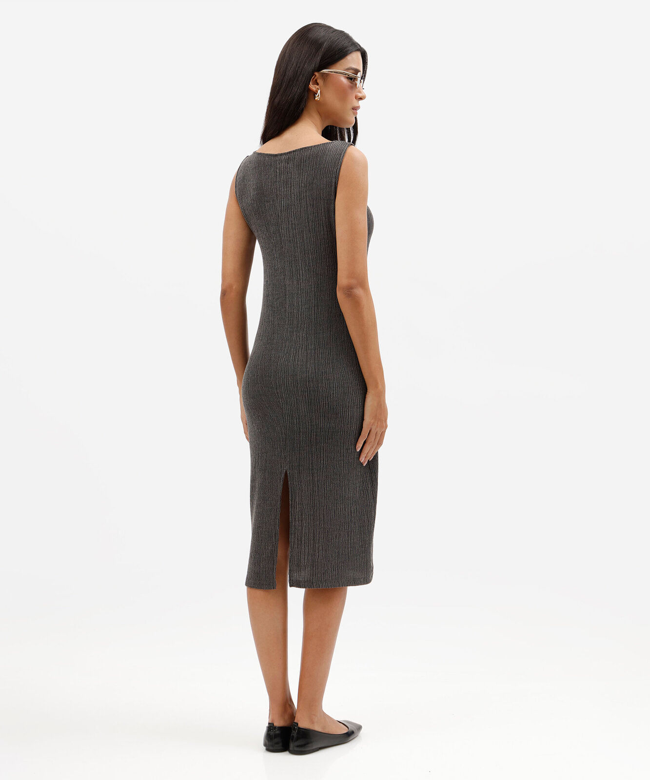 vestido midi feminino texturizado básico cinza