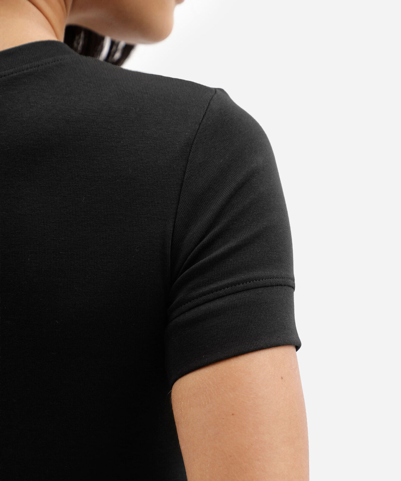 blusa baby look feminina de algodão manga curta básica preta