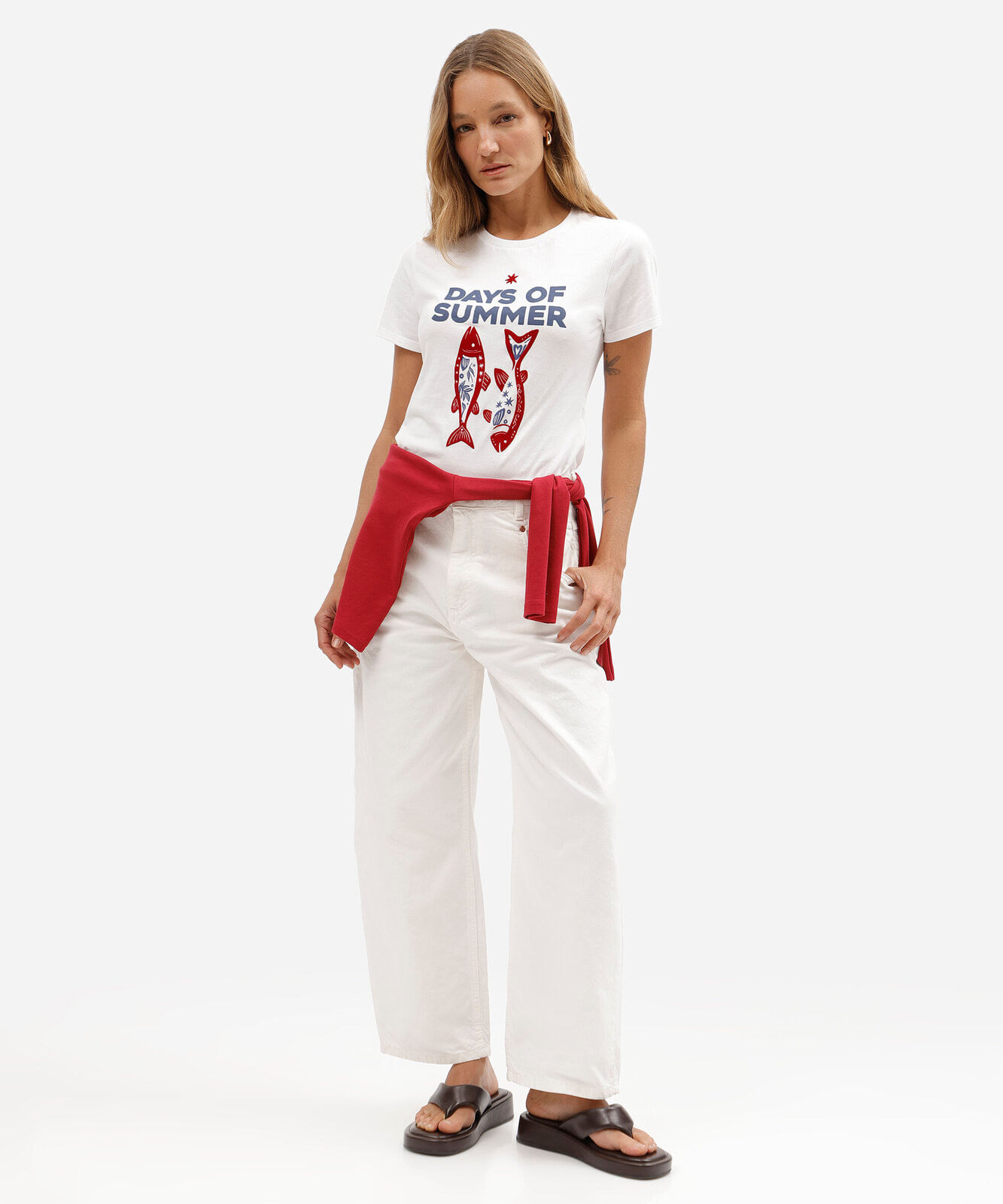 camiseta feminina de algodão manga curta estampada básica off white