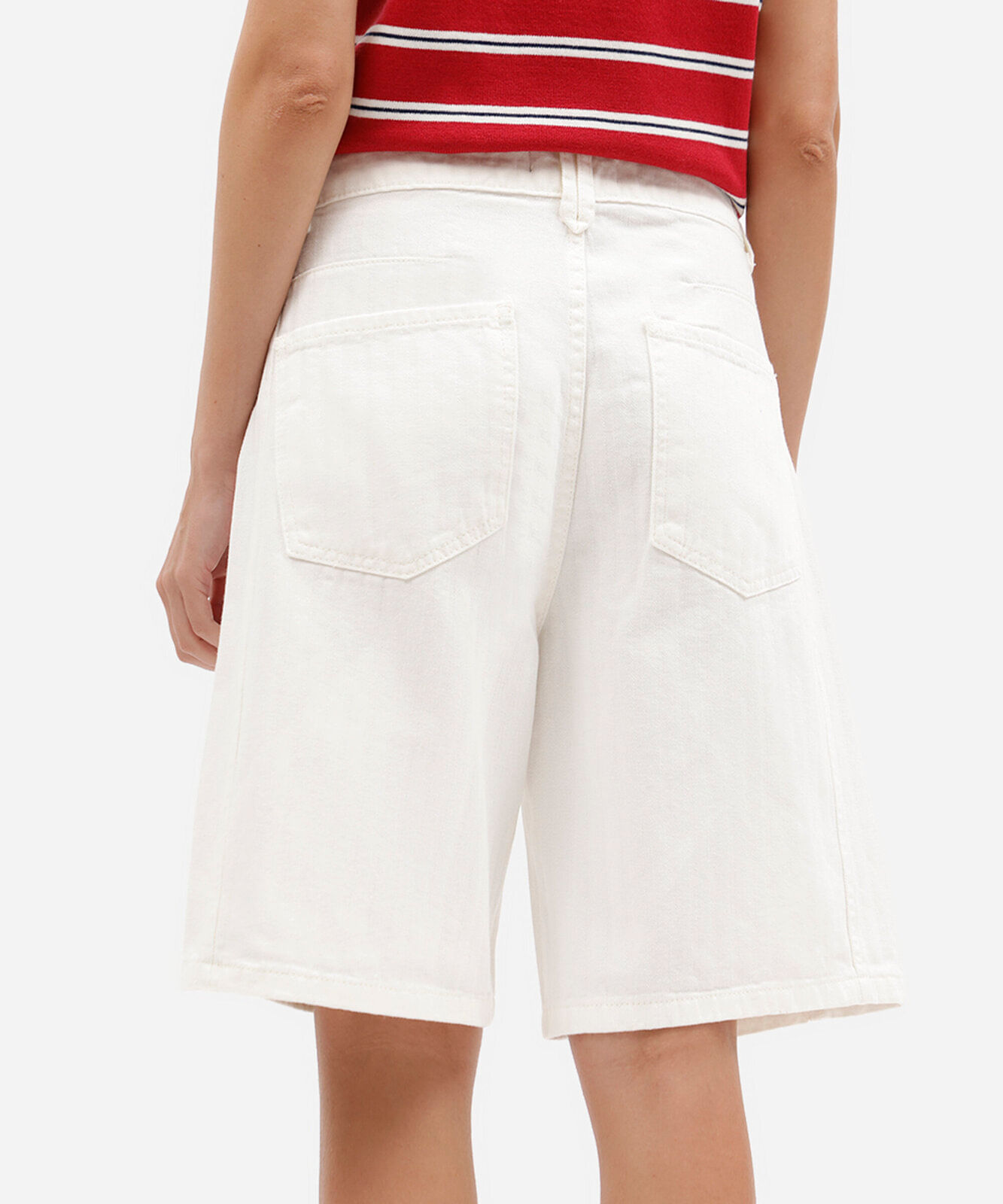 bermuda feminina de sarja cintura média texturizada off white