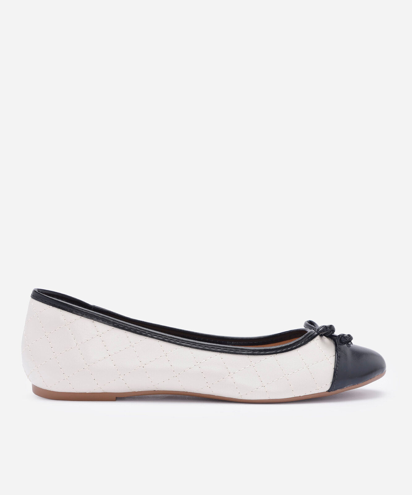 sapatilha feminina bico redondo com laço bicolor off white