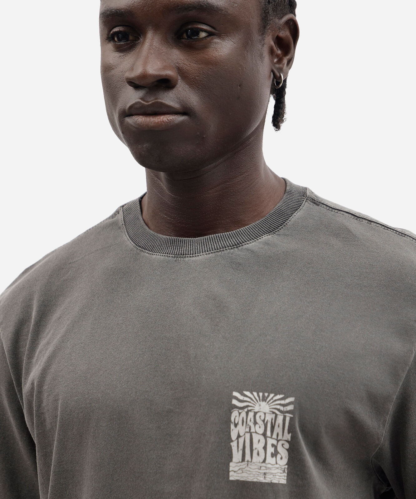 camiseta masculina de algodão manga curta estampada estonada cinza