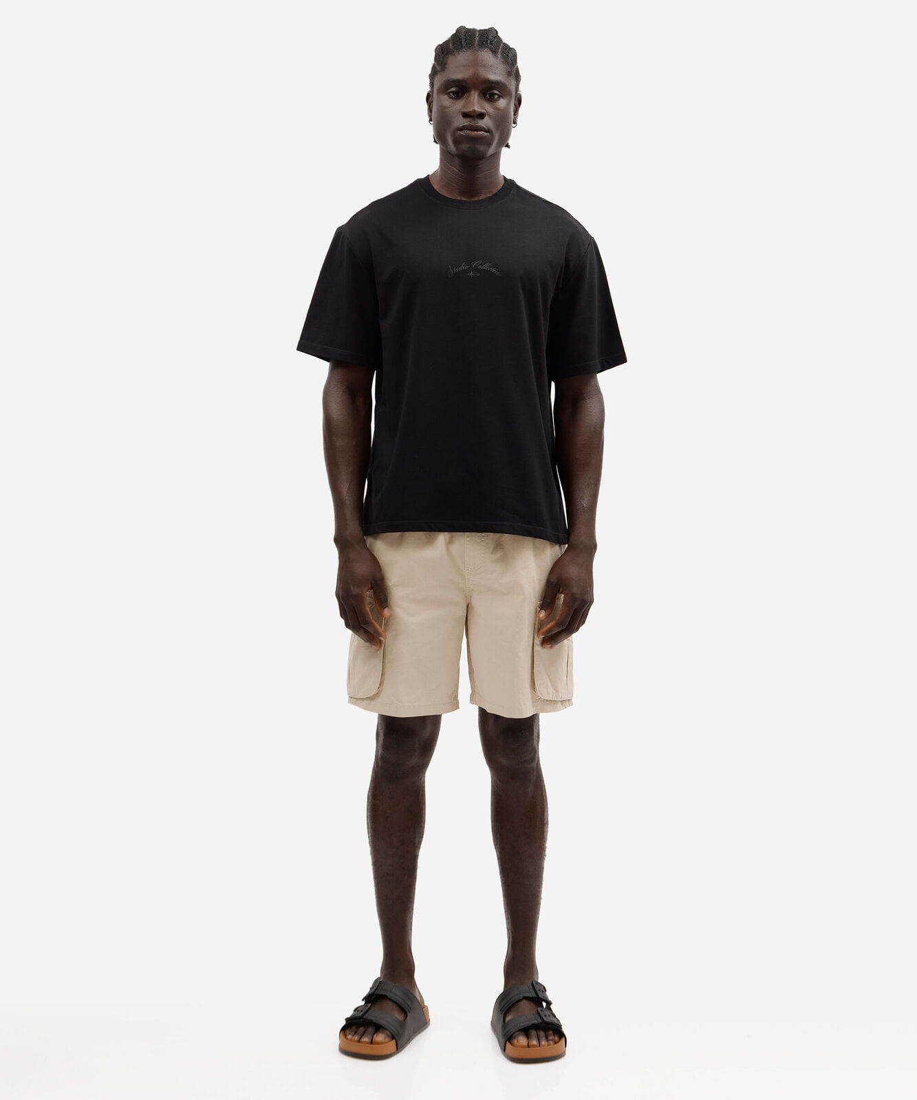 camiseta  masculina com algodão manga curta bordada preta