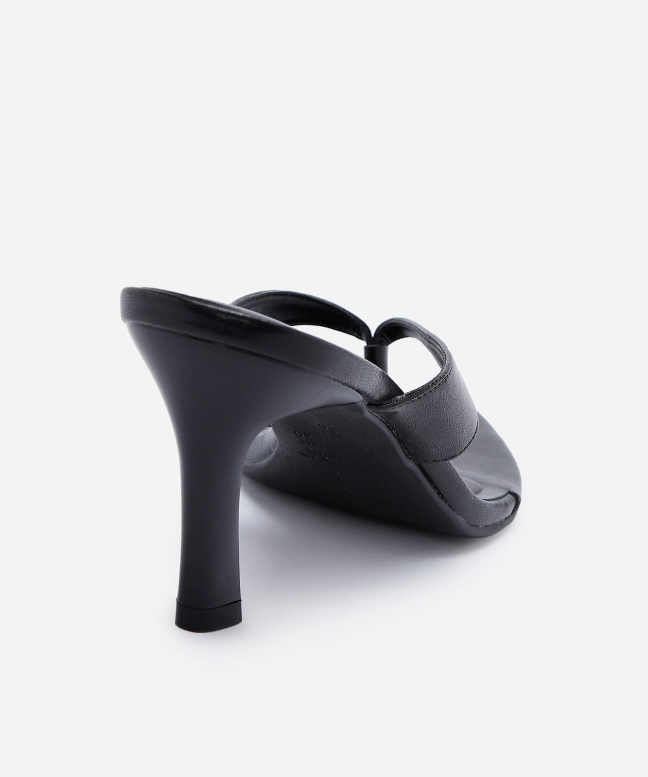 tamanco feminino bico fino salto alto preto