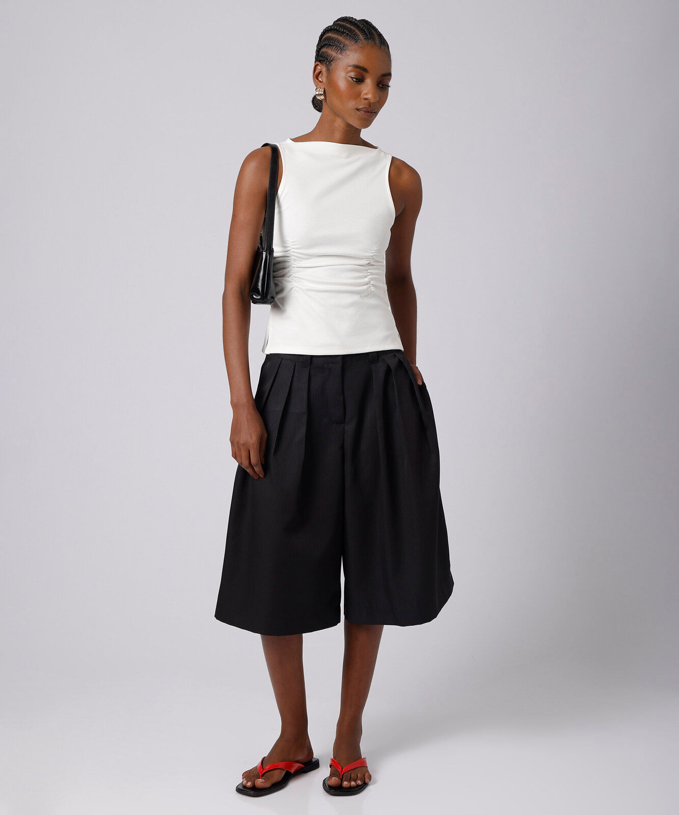 regata feminina com viscose decote canoa franzida mindset off white