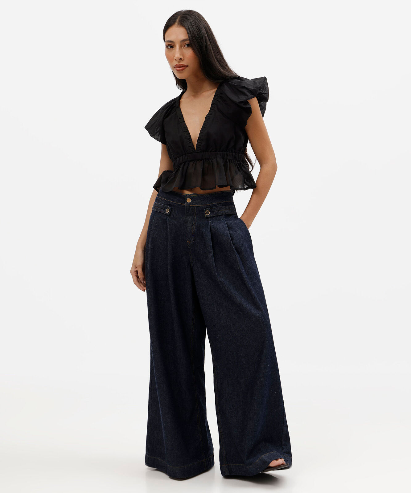 bata feminina decote v com babados preto