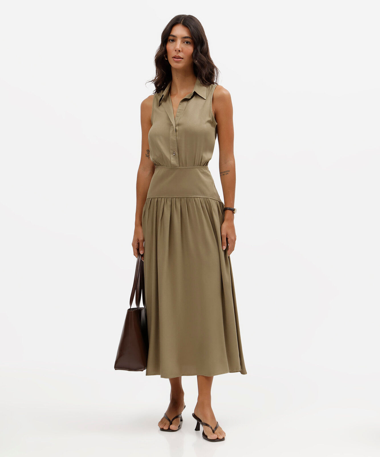 vestido midi chemise feminino de viscose com recorte verde