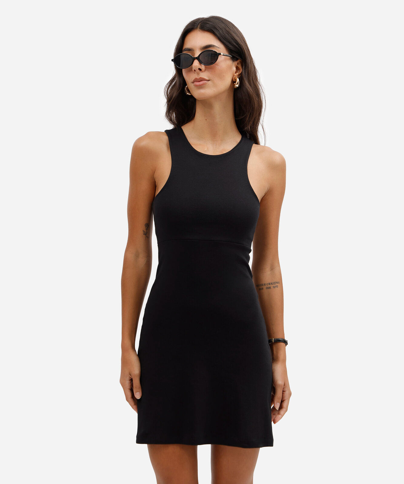 vestido curto feminino de algodão decote halterneck básico preto