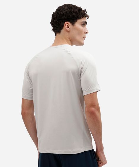 camiseta masculina esportiva com recortes manga curta cinza