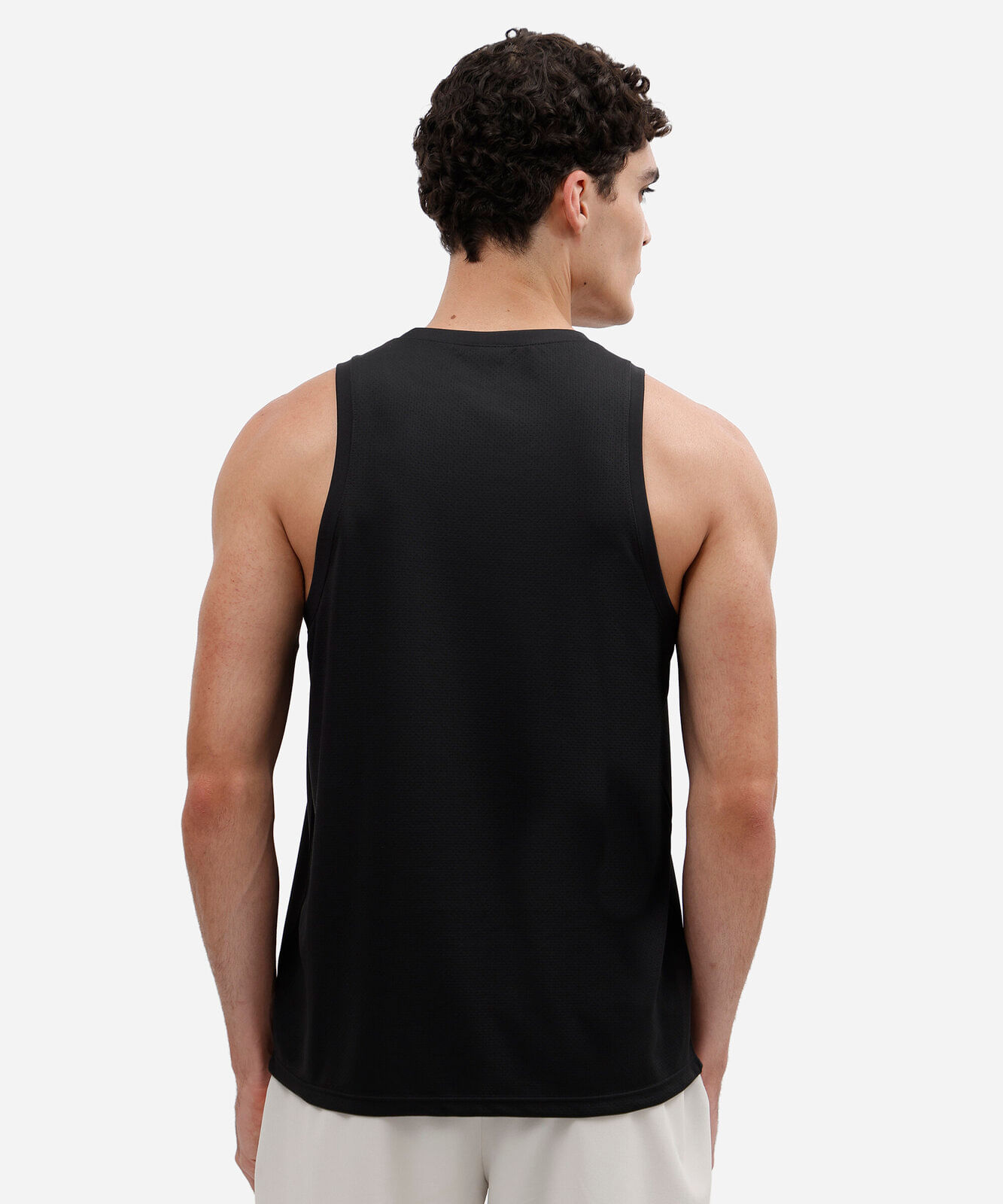 regata esportiva masculina estampada preta