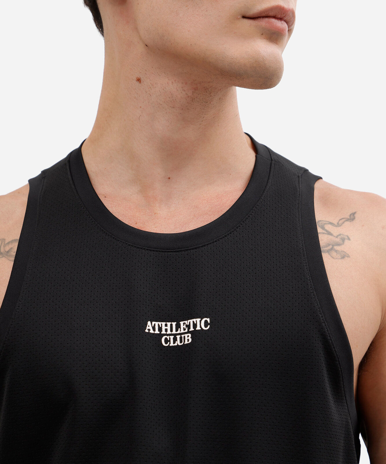 regata esportiva masculina estampada preta