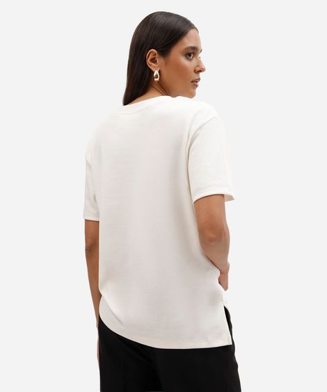 camiseta básica feminina de algodão peruano oversized com fendas off white