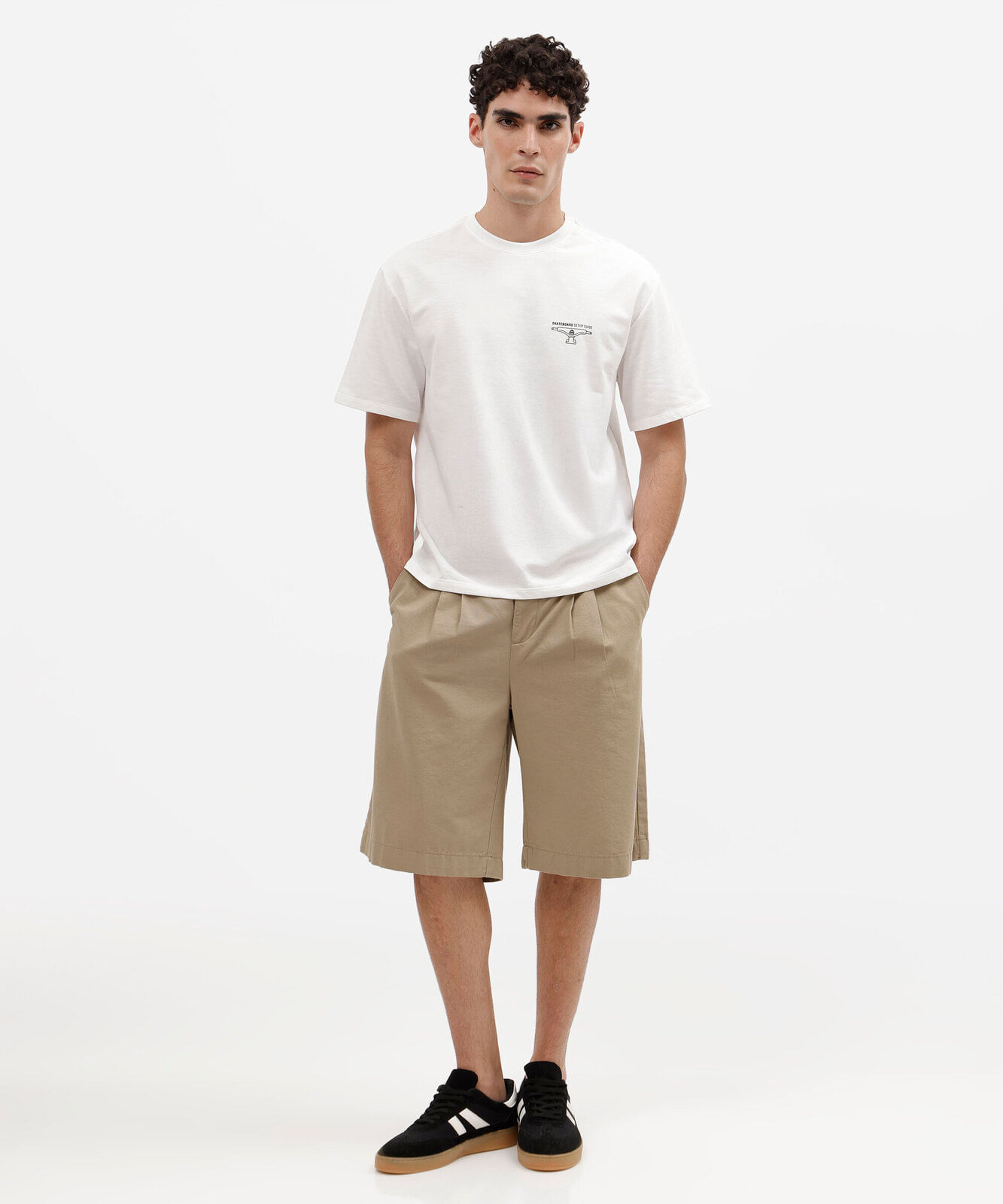 camiseta masculina com algodão manga curta estampada off white