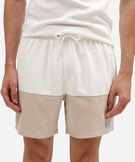 short masculino com recorte cós elástico bege