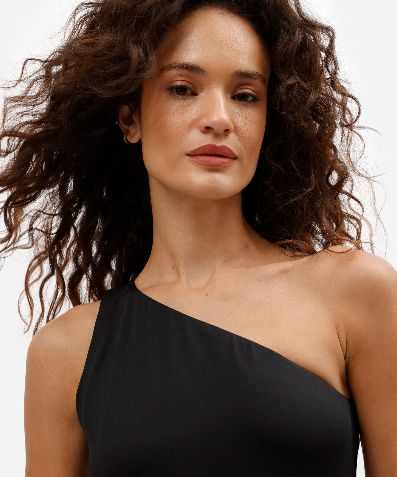 vestido longo feminino ombro único preto