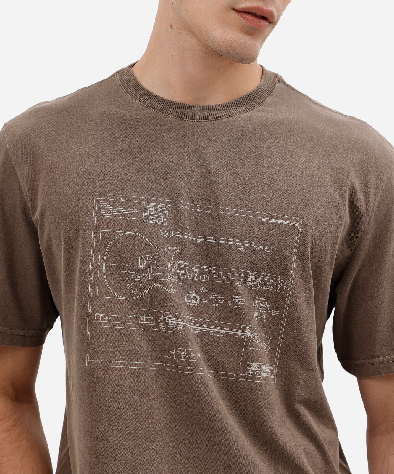 camiseta masculina de algodão manga curta estampada estonada marrom