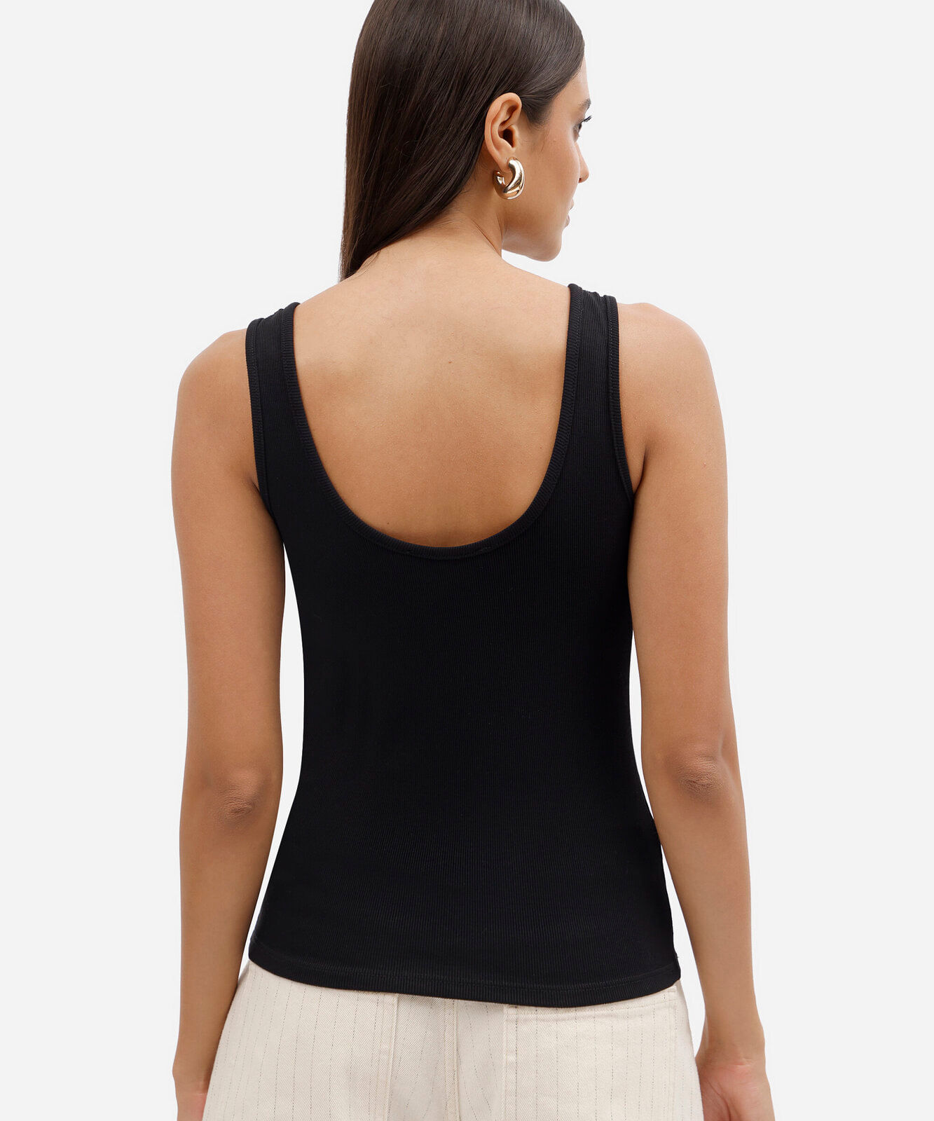 regata feminina de viscose canelada preta