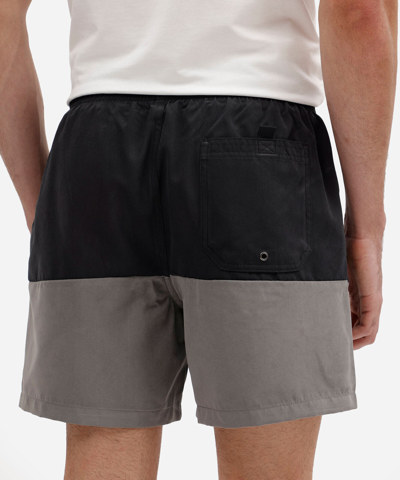 short masculino com recorte cós elástico preto