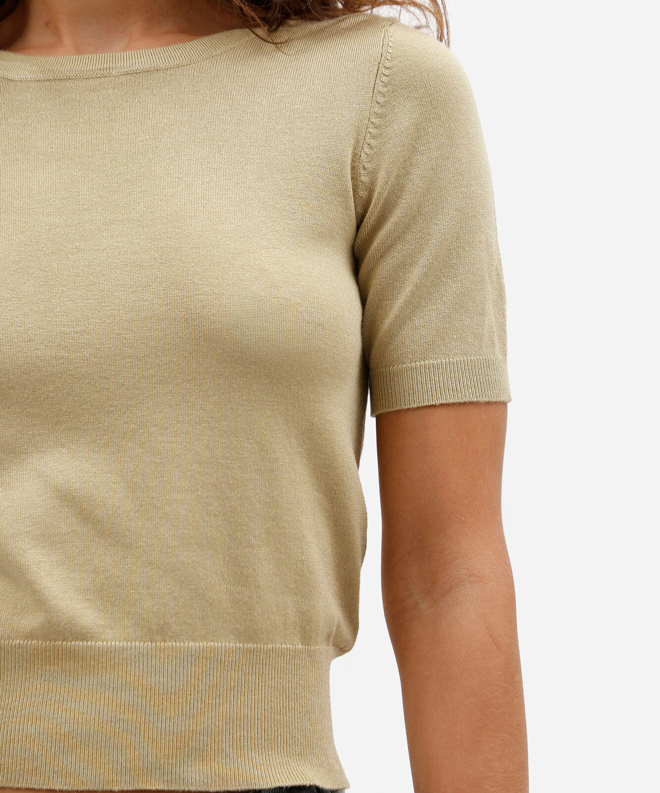 blusa feminina básica de tricô com manga curta verde