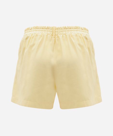 bermuda feminina de alfaiataria com viscose e pregas cós elástico plus size amarela