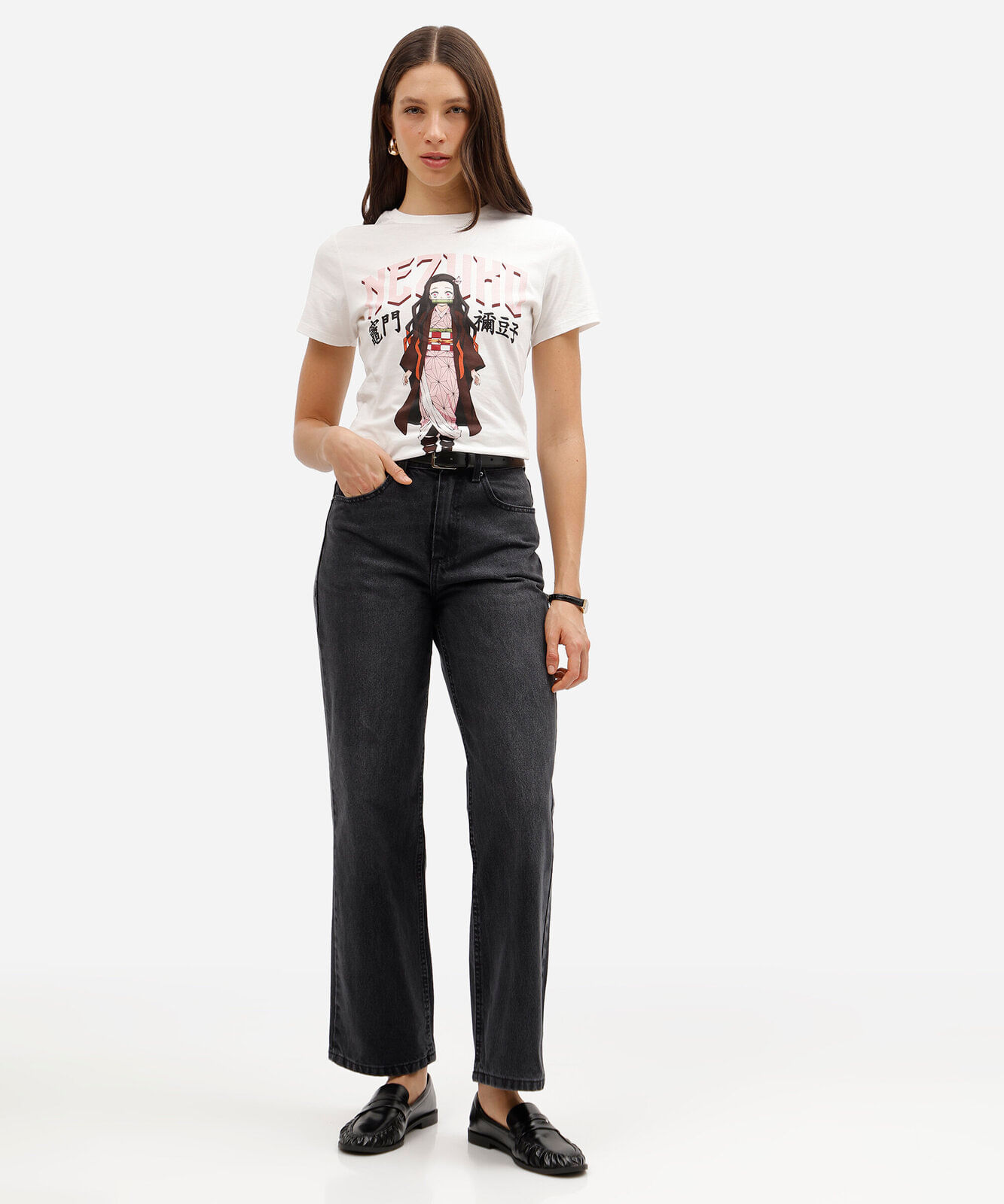 camiseta feminina de algodão manga curta demon slayer off white