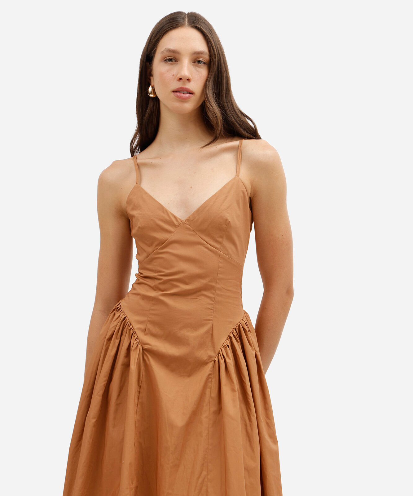 vestido midi alça fina feminino de algodão franzido marrom