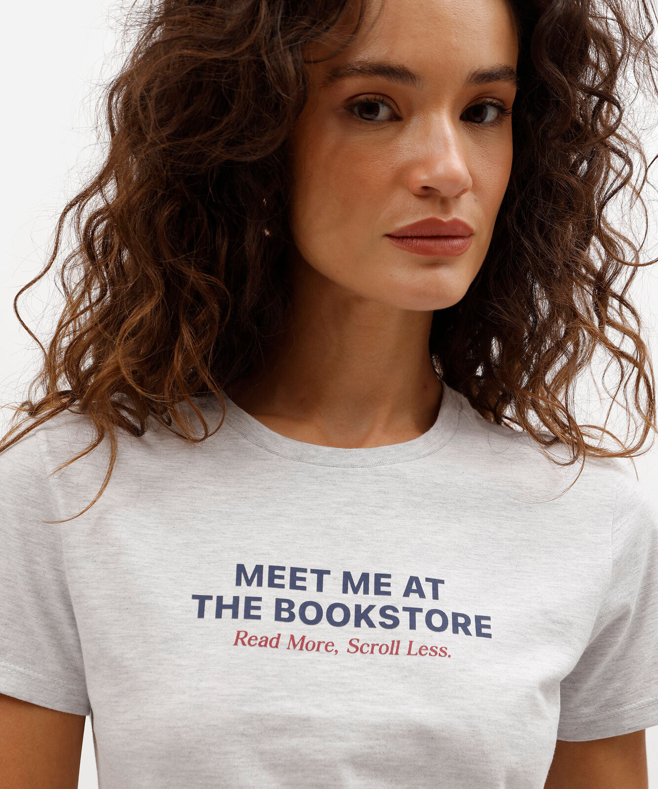 camiseta slim feminina com algodão manga curta estampada básica cinza