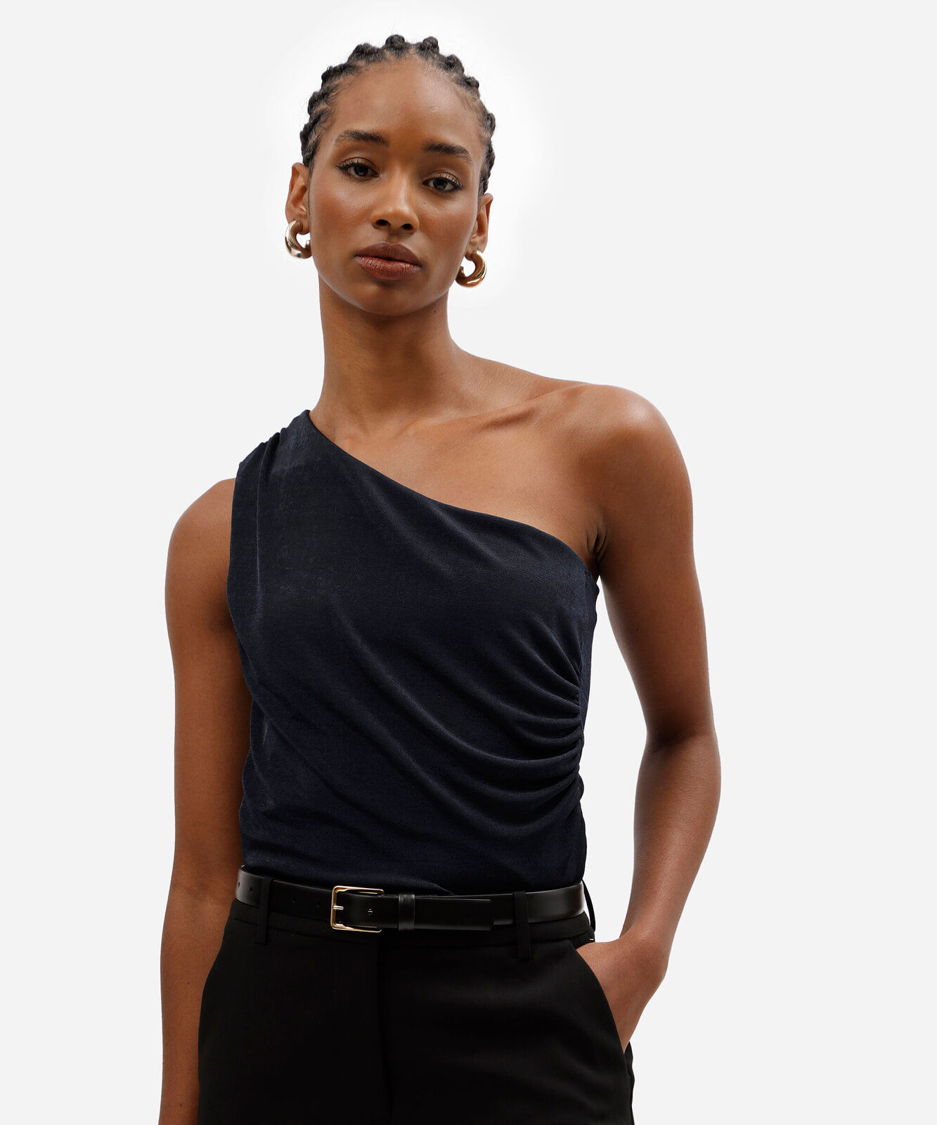 blusa ombro único feminina franzida acetinada azul